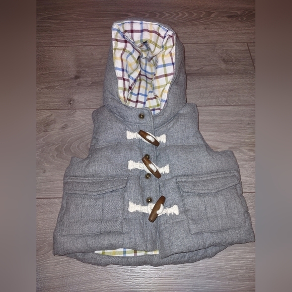 GAP baby puffer vest - Picture 1 of 4
